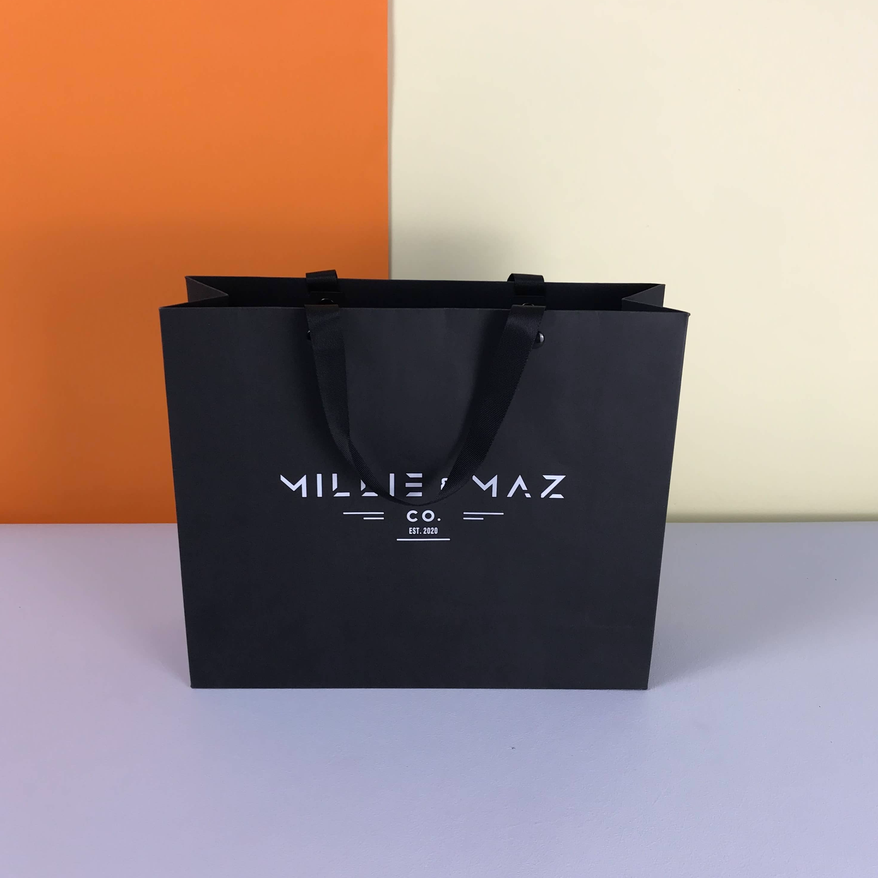 Black Gift Bag Bulk Wholesale for Grocery Shopping Paperbags (Logo Printed, Size Custimized, Low MOQ)